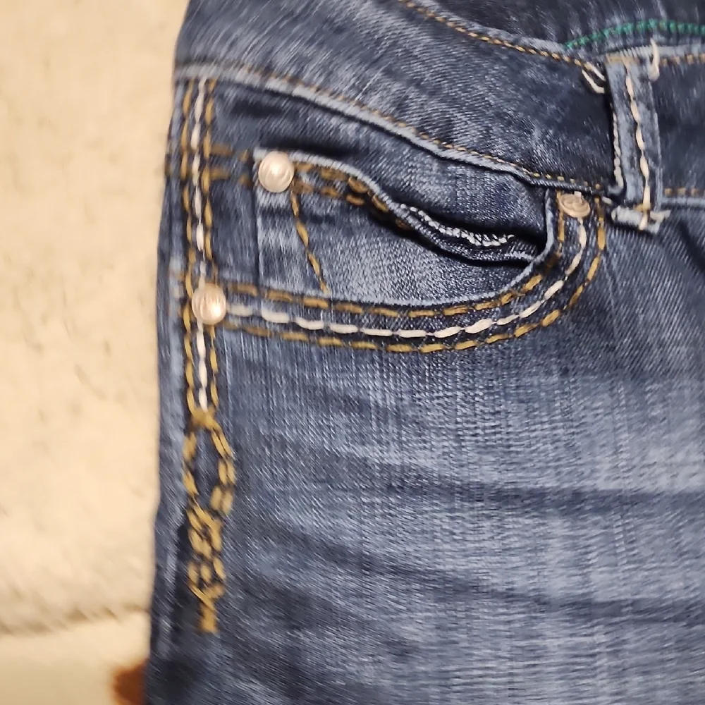 Wrangler Women's Indigo Boot Cut Jeans - Picture 5 of 9